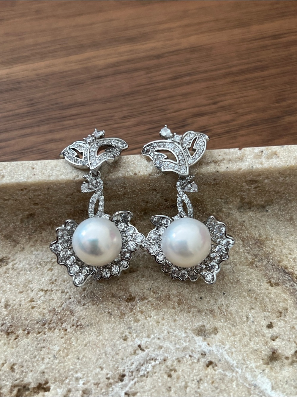 NEW Freshwater pearl Drop Earrings
